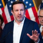 Ethereum (ETH) Momentum Check: Will $2.9K Hold or Break?